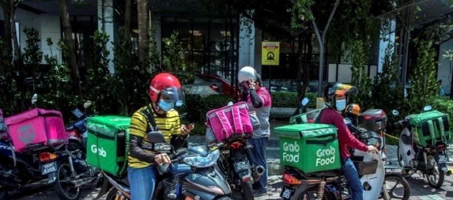 BUDI95: ஈ-ஹெய்லிங் மற்றும் கிிக் பணியாளர்களுக்கான பெட்ரோல் வரம்பு மாற்றப்படாது - பிரதமர் அன்வர் உறுதி