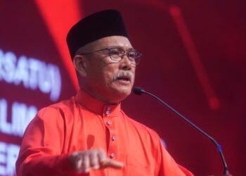 ரொனால்ட் கியாண்டி பெர்சத்துவில் இருந்து இடை நீக்கம் 