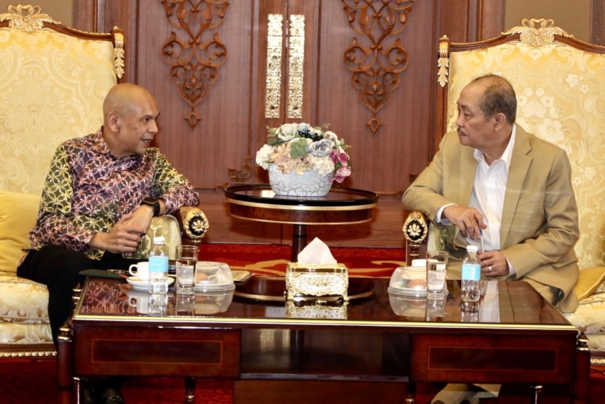 மலேசியாவில் எரிபொருள் போதுமான அளவில் உள்ளது; பொதுமக்கள் பதற்றமடைய வேண்டாம்” – அமைச்சர் தகவல்