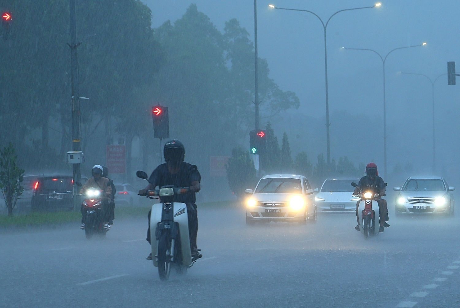 மலேசியாவில் இன்று மாலை 7 மணி வரை பலத்த மழை எச்சரிக்கை!