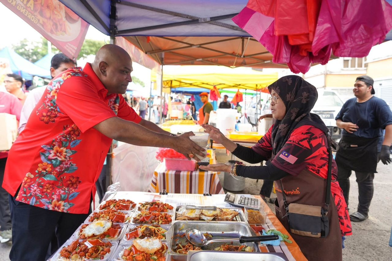 ரமலான் மாதம் முழுவதும் சுங்கை பூலோவில் 7,000 நோன்பு கஞ்சி பொட்டலங்கள் விநியோகம் - டத்தோஶ்ரீ ரமணன்