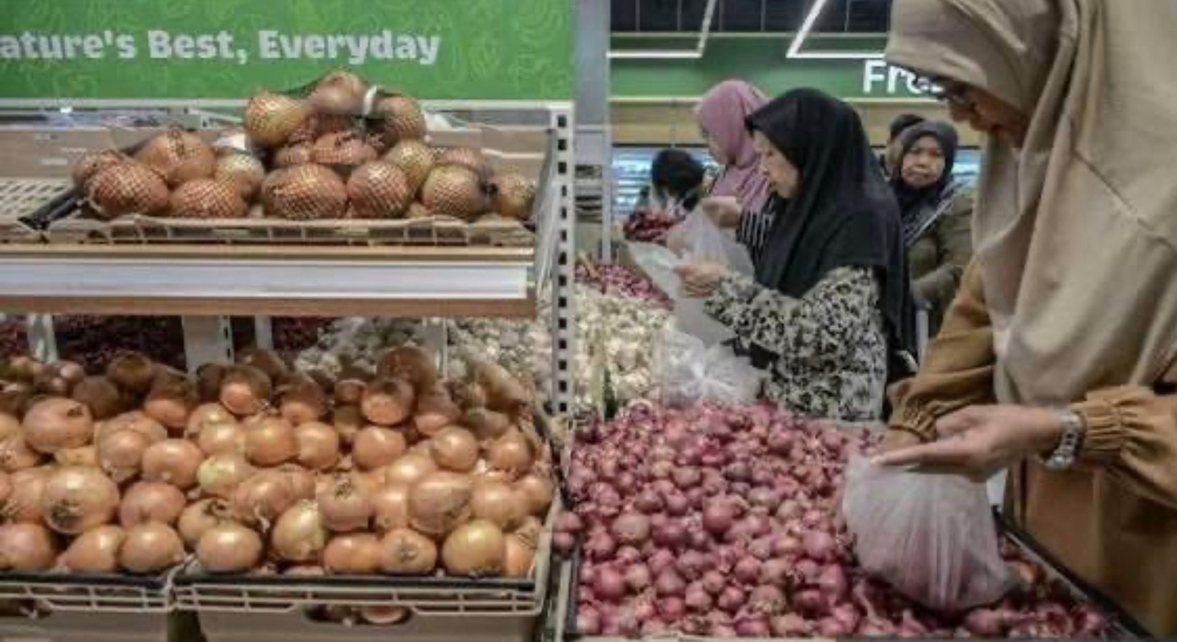 பெருநாள் காலத்தில் தட்டுப்பாடின்றி அத்தியாவசியப் பொருட்கள் கிடைக்கும் -பதற்றமடைந்து பொருட்களை வாங்க வேண்டாம் 