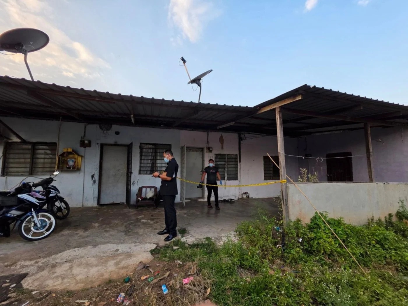 சுங்கை பட்டாணி வீட்டில் தாயும் மகனும் சடலமாக மீட்பு