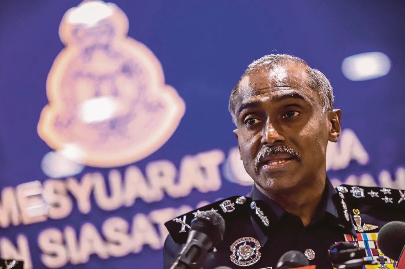 பினாங்கில் 42 வீடுபுகுந்து கொள்ளைச் சம்பவங்களுடன் தொடர்புடைய கும்பல் பிடிப்பு: 1 மில்லியன் ரிங்கிட் மதிப்பிலான பொருட்கள் மீட்பு