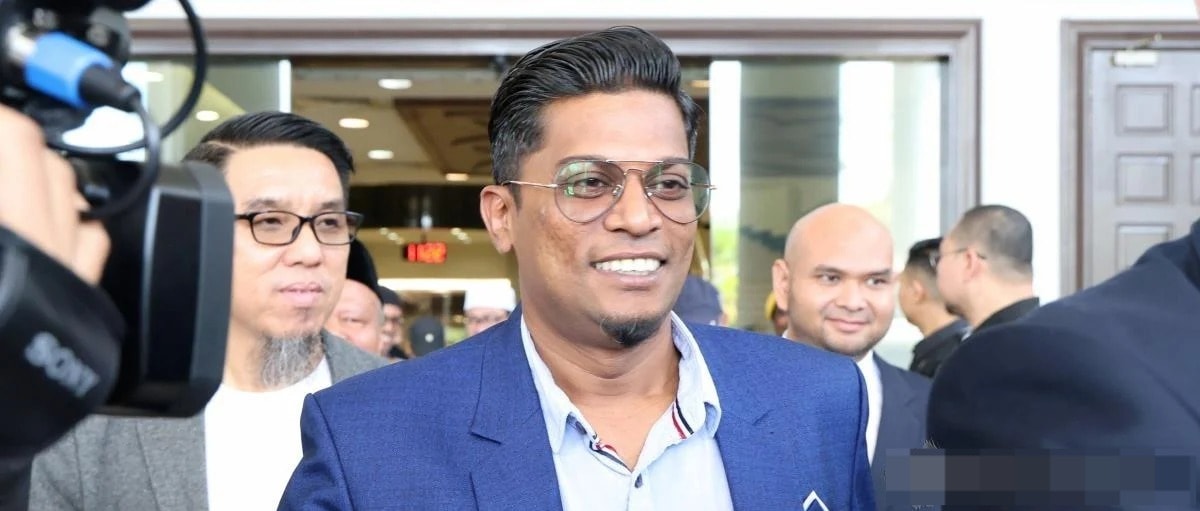 சர்ச்சை விவகாரம்: சம்ரிக்கு 4,500 ரிங்கிட் பிணை - ஏப்ரல் 29-க்கு வழக்கு ஒத்திவைப்பு