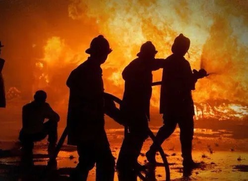 துவாரன் பகுதியில் 700 வாகனங்கள் தீயில் கருகி நாசம்