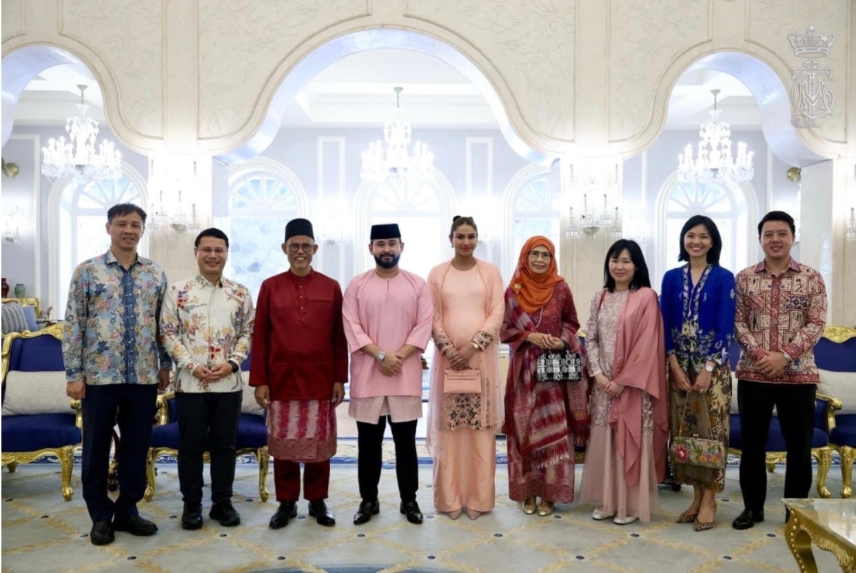 ஜோகூர் அரச குடும்ப ஹரி ராயா விழாவில் சிங்கப்பூர் அமைச்சர்கள் பங்கேற்பு