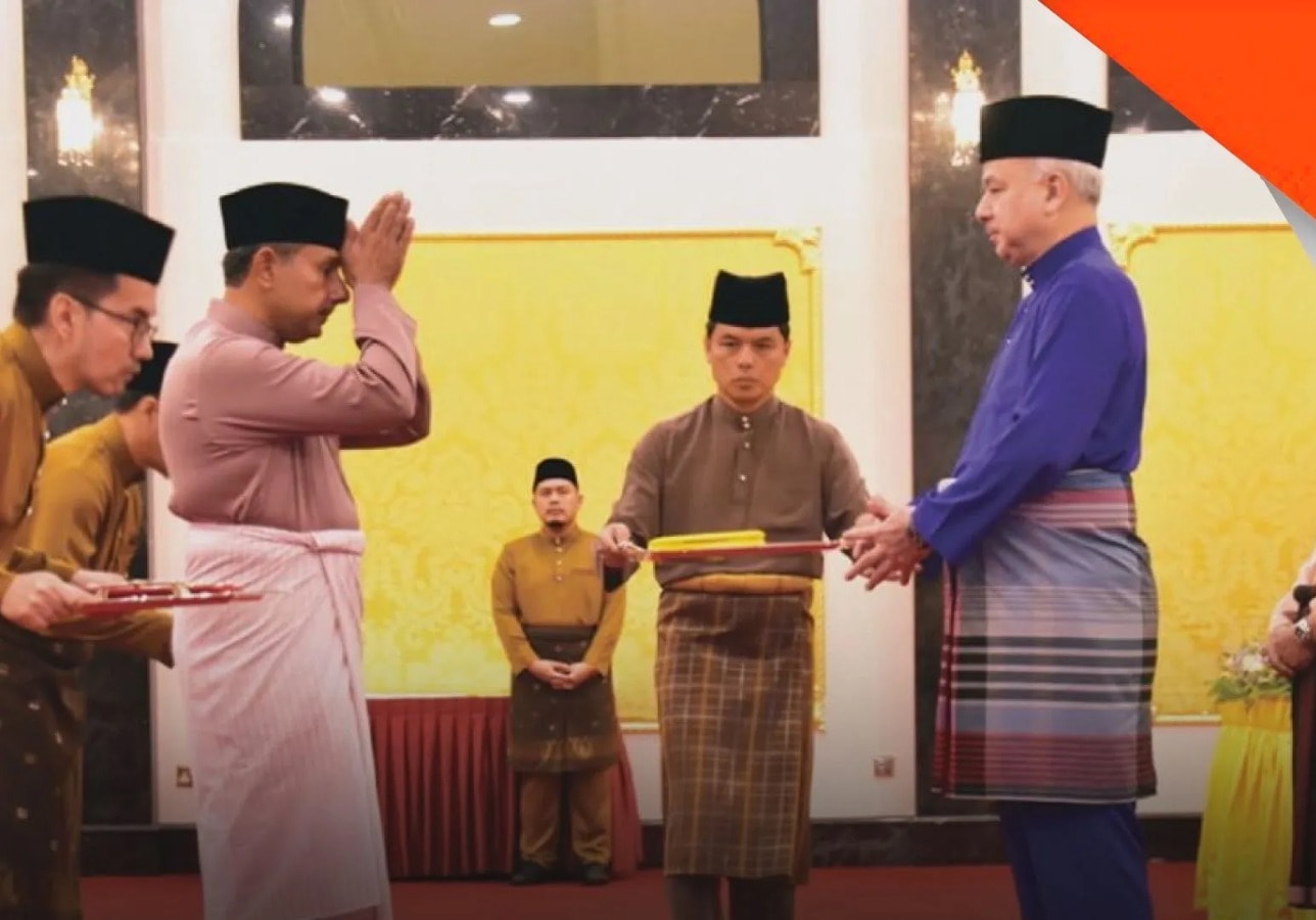 பேரா மாநில ஜக்காத் : 5.6 மில்லியன் ரிங்கிட்டைப் பெற்றுக்கொண்டார் சுல்தான் நஸ்ரீன் ஷா