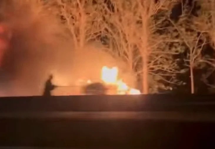 பிளஸ் நெடுஞ்சாலை விபத்தில் ஆடவர் கருகி மாண்டார்