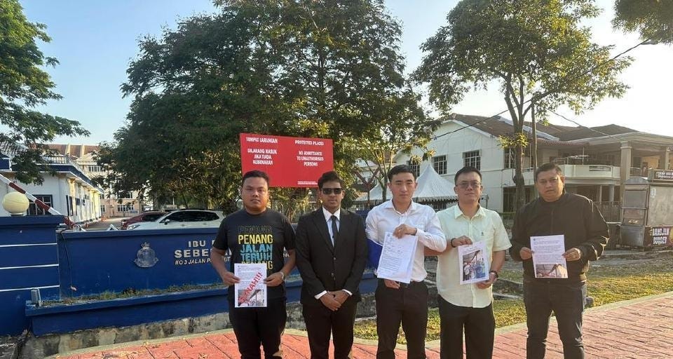 புக்கிட் மெர்தாஜம் மருத்துவமனை இடமாற்றம் குறித்த பதிவு தொடர்பாக போலீசில் புகார் / ஸ்டீவன் சிம்மின் நற்பெயருக்கு களங்கம் ஏற்படுத்தும் நடவடிக்கை எனக் குற்றச்சாட்டு 