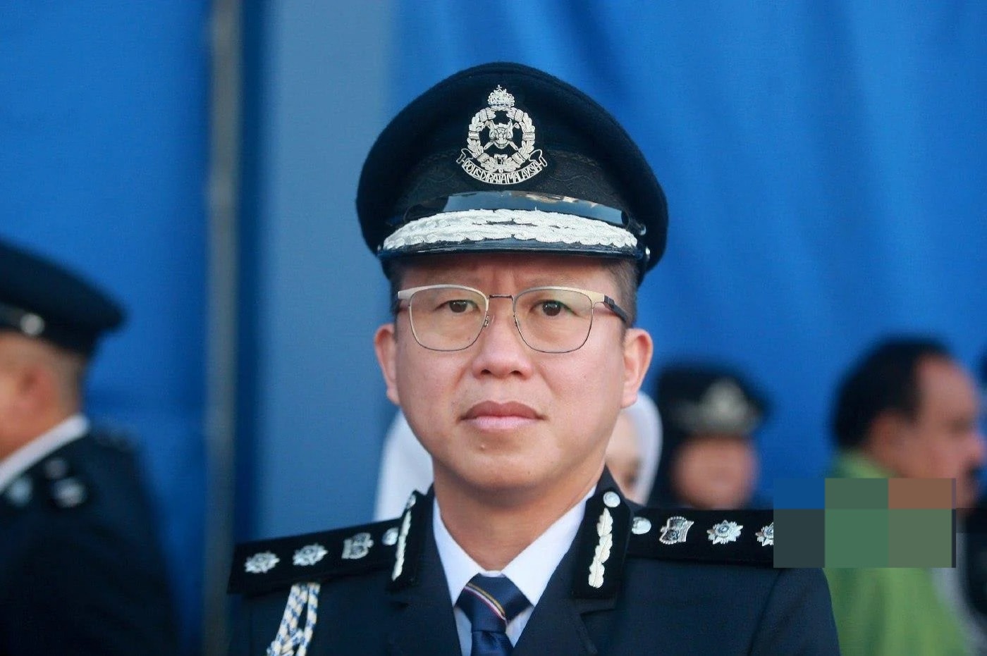 காவற்படை வாகனத்தை மோதிவிட்டு 10 கி.மீ தூரம் தப்பியோடிய நபர் கைது