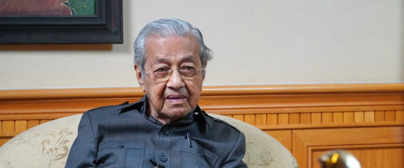 "மலாய்க்காரர்களிடையே பிளவு ஏற்பட்டதில் மகாதீருக்கு முக்கியப் பங்கு உண்டு" - முக்கிய தலைவர்கள் கருத்து