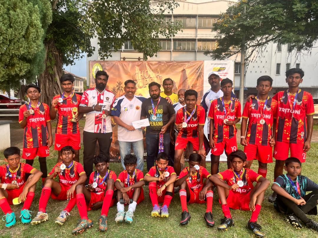 ஈப்போவில் கோலாகலமாக நடைபெற்ற 'சோழா கிண்ண' இளையோர் கால்பந்து போட்டி