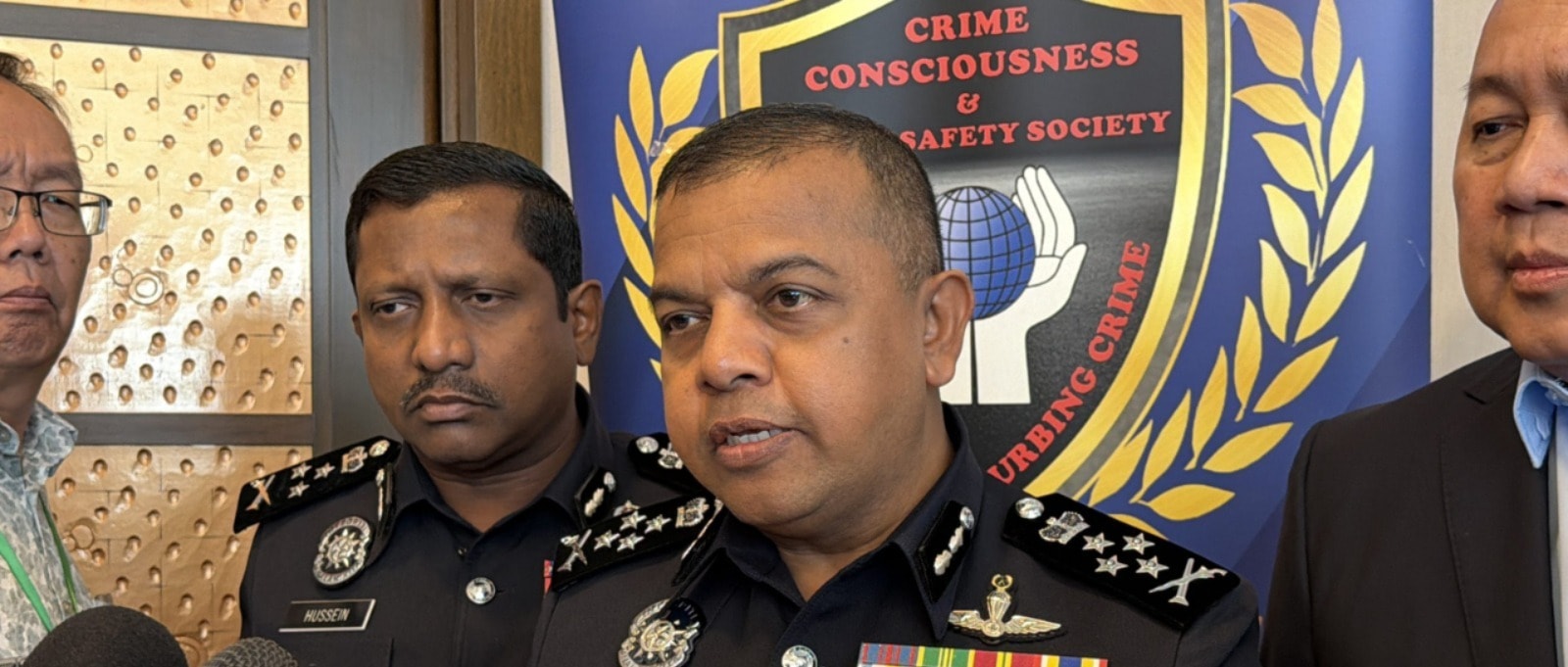 போலீஸ் அதிகாரி மீது வன்முறைப் புகார்: குற்றவியல் மற்றும் ஒழுங்கு நடவடிக்கை என இருமுனை விசாரணை தீவிரம்