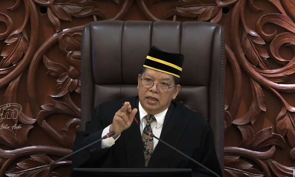 ஹம்சா ஜைனுடினின் ராஜினாமா குறித்து அதிகாரப்பூர்வக் கடிதம் எதுவும் கிடைக்கப்பெறவில்லை / சபாநாயகர் ஜொஹாரி அப்துல் உறுதி