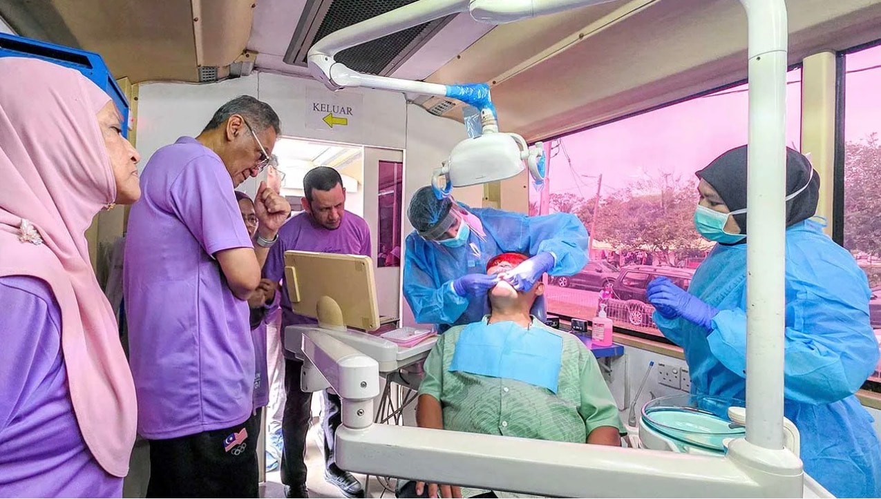 2030-ஆம் ஆண்டிற்குள் முதியவர்கள் 20 இயற்கையான பற்களைக் கொண்டிருப்பதை இலக்காகக் கொண்டுள்ளது சுகாதார அமைச்சு