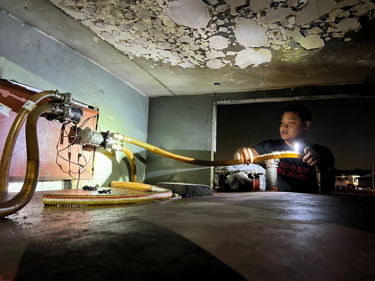 சிலாங்கூரில் எரிபொருள் கடத்தல் முறியடிப்பு: 3,000 லிட்டர் டீசல் மற்றும் லாரி பறிமுதல்