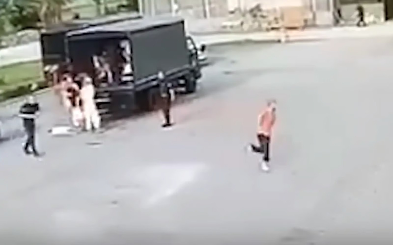 சிறைச்சாலையில் இருந்து தப்பியோடிய கைதி: சிசிடிவி காட்சிகள் கசிவு குறித்து விசாரணை