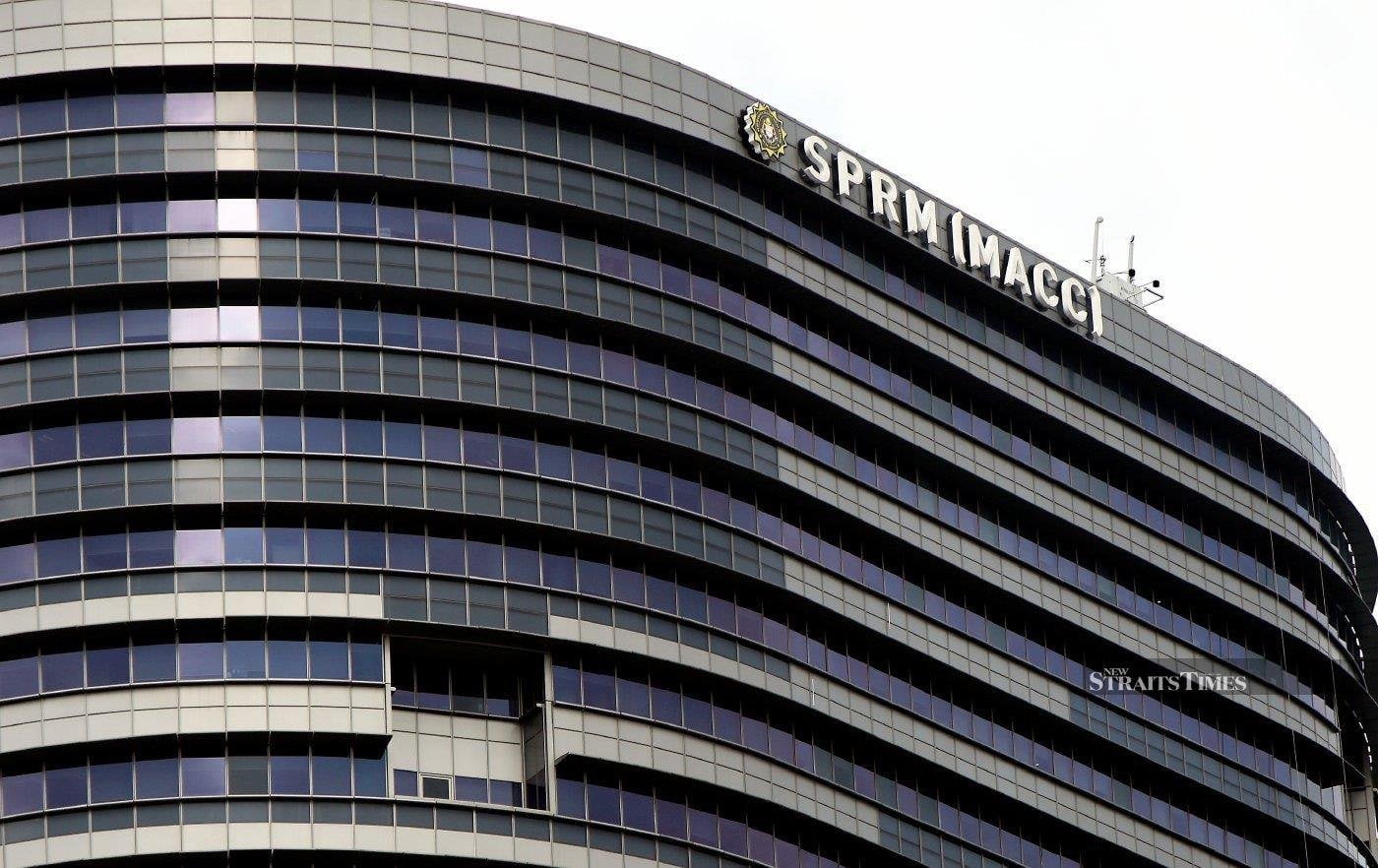 300 மில்லியன் ரிங்கிட் ஊழல்: 240 மில்லியன் ரிங்கிட் வெளிநாட்டு பணப் பரிவர்த்தனையை கண்டறிந்தது எஸ்பிஆர்எம்