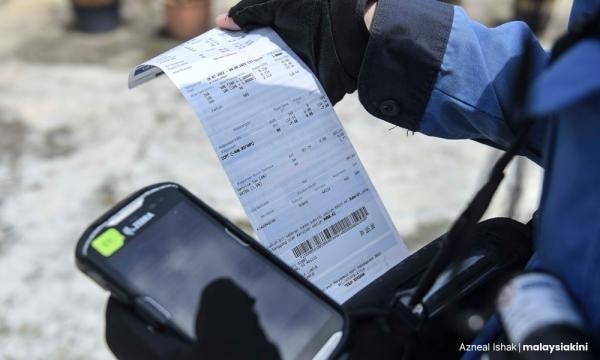 ஏப்ரல் முதல் மின்சாரக் கட்டணம் உயர்வு: 215 ரிங்கிட்டிற்கு மேல் பயன்படுத்துவோருக்கு கூடுதல் சுமை