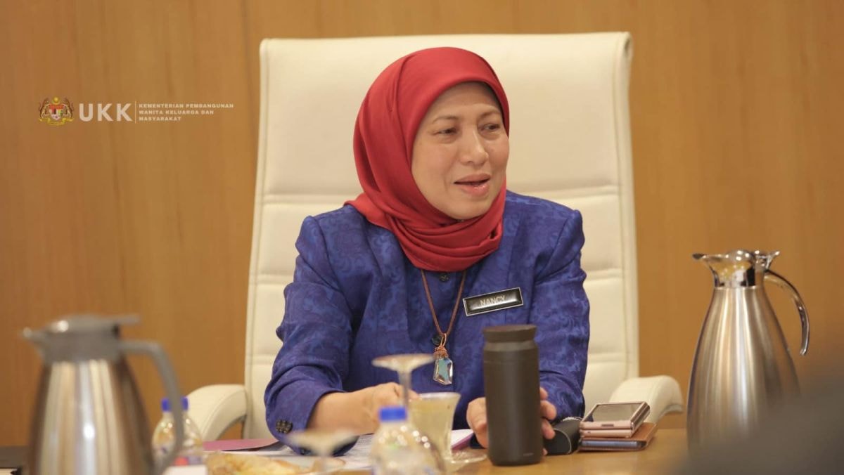 மலேசியாவில் அதிகரித்து வரும் குடும்ப வன்முறை: அமைச்சர் நான்சி சுக்ரி கவலை