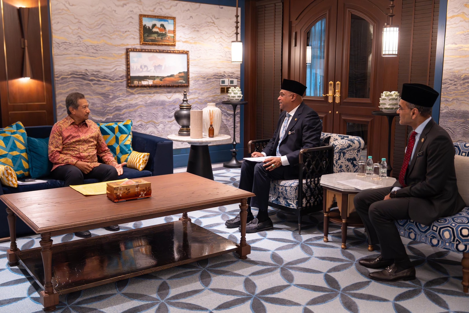 திரெங்கானு சுல்தானுடன் டத்தோஸ்ரீ ரமணன் சந்திப்பு: பெர்கேசோ மறுவாழ்வு மையத் திட்டம் குறித்து விளக்கம்