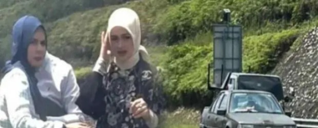   மெக்ஸ் நெடுஞ்சாலையில் 4 கார்கள் மோதி விபத்து: பிரபல பாடகி சித்தி நுர்ஹாலிசா சொற்ப காயங்களுடன் தப்பினார்