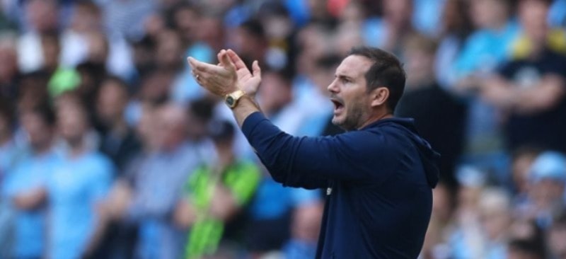 பிராங்க் லம்பார்ட் தலைமையிலான கோவென்ட்ரி சிட்டி அணி 25 ஆண்டுகளுக்குப் பிறகு பிரீமியர் லீக்கிற்குத் தகுதி பெற்றுள்ளது.