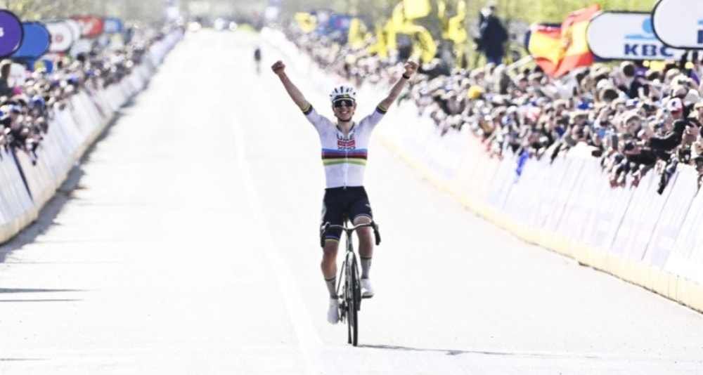 வரலாற்று சாதனை: 3-வது முறையாக 'டூர் ஆஃப் ஃபிளாண்டர்ஸ்' பட்டத்தை வென்றார் ததேஜ் போகாசர்!