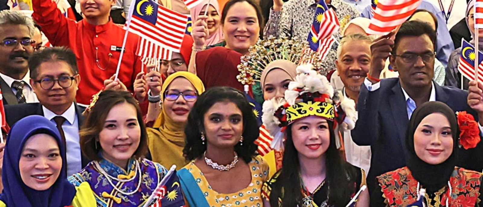 நாட்டில் நிலவும் சர்ச்சைகளின் எதிரொலி/ தேசிய ஒற்றுமை மற்றும் சமரச ஆணையத்தை மீண்டும் அமைக்கும் முயற்சிகள் தீவிரம்