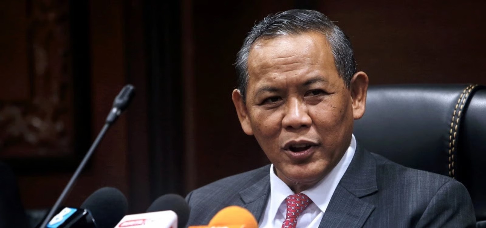 நெகிரி செம்பிலான் அரசியலில் பரபரப்பு - அமினுடின் அவசர ஆலோசனை