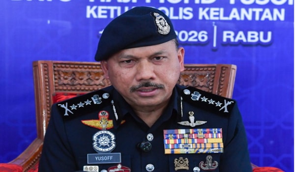 பணியில் இருந்த அதிகாரியை அவமதித்த நபர்: காவற்படை விசாரணைத் தொடக்கம்