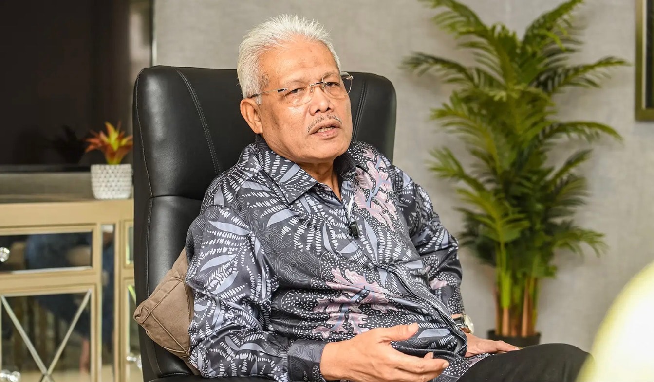 பெரிக்காத்தான் நேஷனல் கூட்டணியிலேயே நீடிப்பார் ஹம்ஸா ஸைனுடின்: புதிய அரசியல் தளம் குறித்த மறைமுக அறிவிப்பு