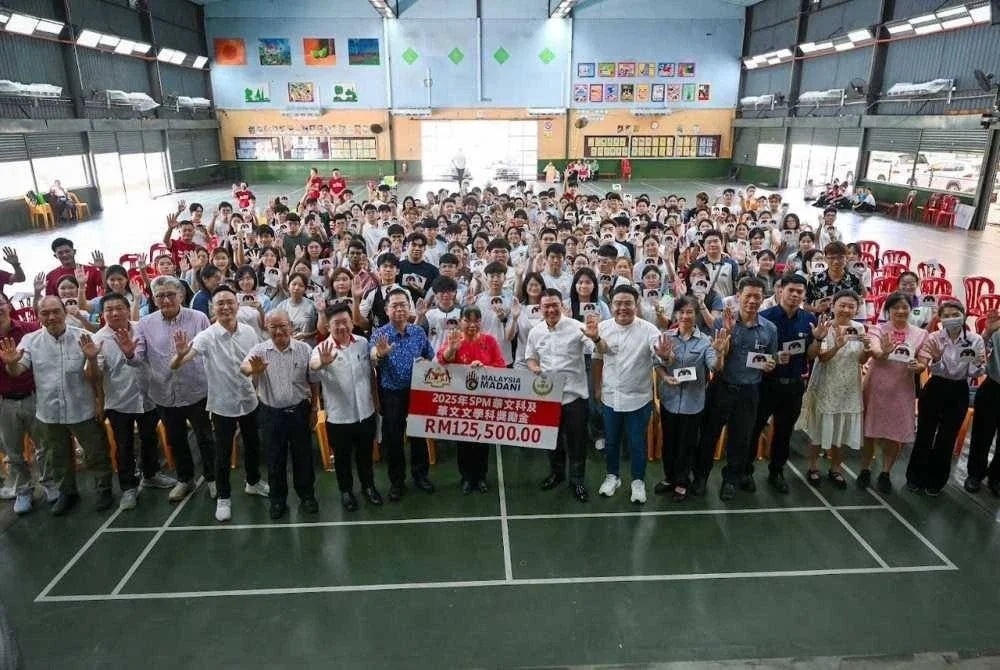 தெலுக் இந்தான்: 67 சிறந்த மாணவர்களுக்கு தலா 3,000 வெள்ளி வரை ஊக்கத்தொகை