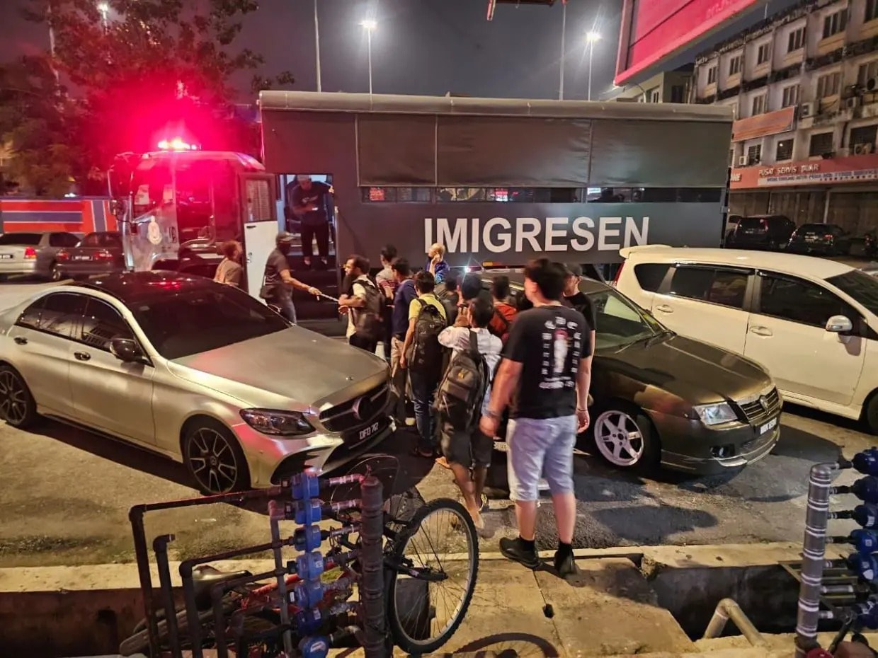 கெங் அஷ்ரப் மனிதக்கடத்தல் கும்பலைச் சேர்ந்த 30 பேர் கைது