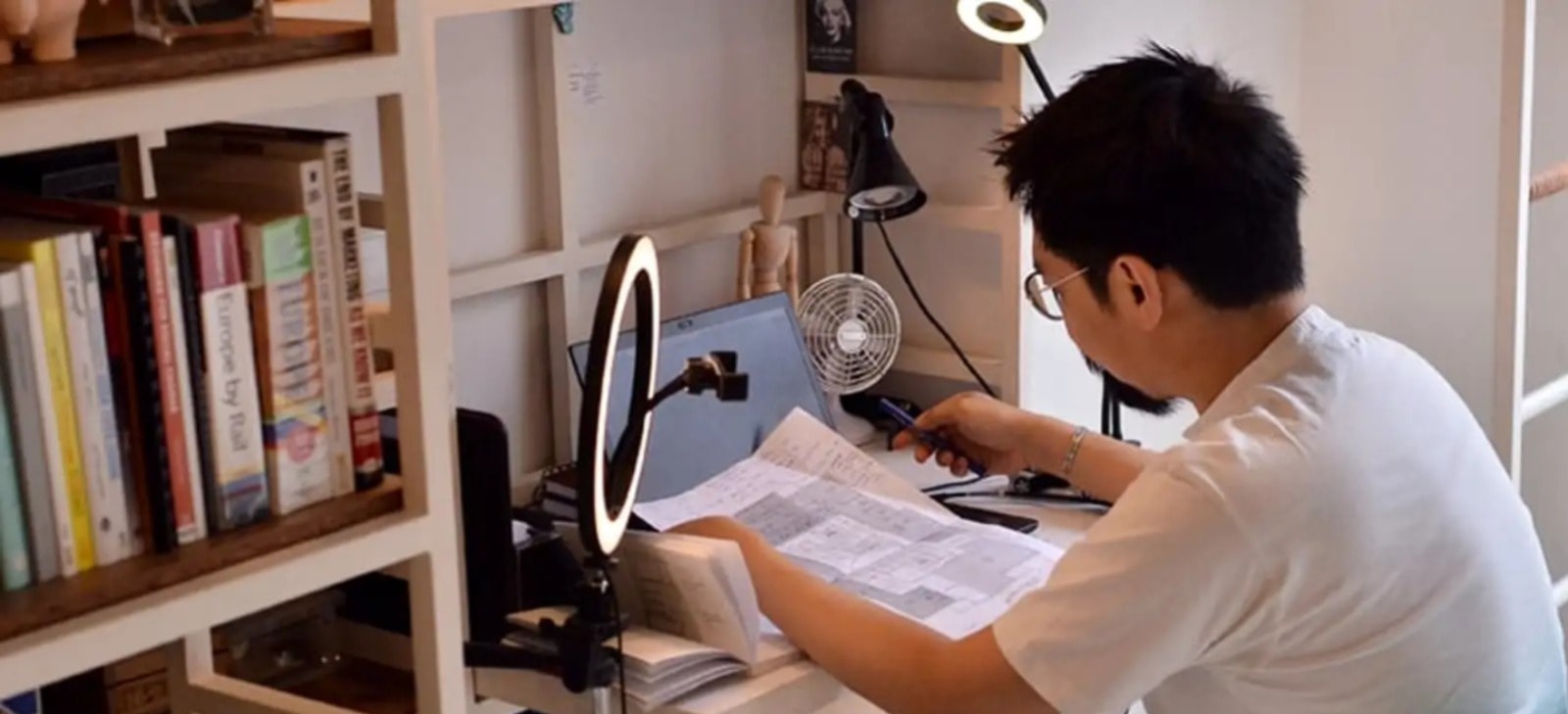 வீட்டிலிருந்து பணியாற்றும் நடைமுறை பொருளாதார செயல்பாடுகளை பாதிக்காது - அமைச்சர் உறுதி