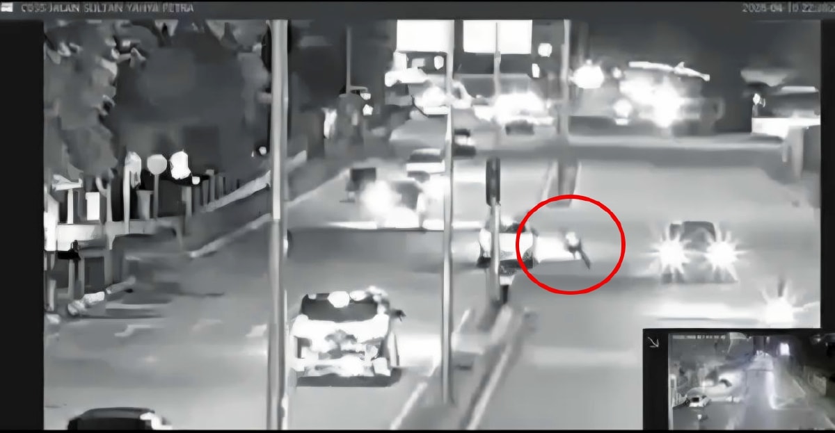 போக்குவரத்துக் காவற்படை அதிகாரி மீது கார் மோதி விபத்து: தப்பியோடிய ஓட்டுநருக்கு வலைவீச்சு