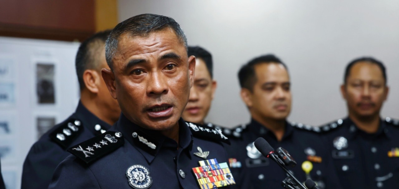 SPRM தலைவர் பேச்சிற்கு இடையூறு: மூன்று பேர் கைது