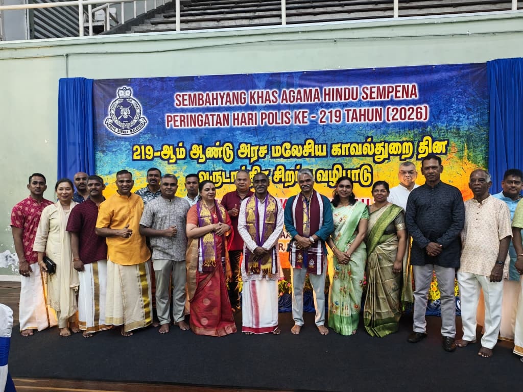 219-ஆவது போலீஸ் தின சிறப்பு வழிபாடு: 500-க்கும் மேற்பட்டோர் பங்கேற்பு