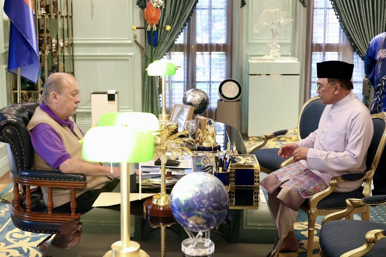 SPRM  புதிய தலைமை ஆணையர்: வேட்பாளர் பட்டியலை மாமன்னரிடம் சமர்ப்பித்தார் பிரதமர்