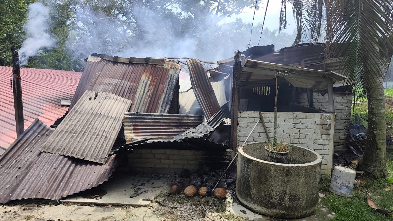சுங்கை பட்டாணி தீ விபத்து: வீட்டில் கருகிய நிலையில் இந்திய ஆடவர் சடலமாக மீட்பு