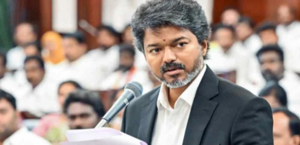 717 டாஸ்மாக் கடைகளை மூட முதல்வர் ஜோசப் விஜய் உத்தரவு:விட்டதைத் தொடர்ந்து தமிழக அரசு அதிரடி