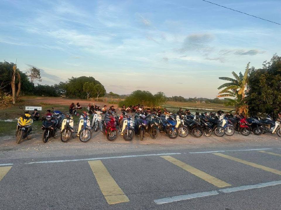 சட்டவிரோதப் பந்தயத்தில் ஈடுபட்ட 23 மோட்டார் சைக்கிள்கள் பறிமுதல்