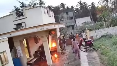 இன்ஸ்டா காதல் நிராகரிப்பு: வீட்டின் மீது பெட்ரோல் குண்டு வீச்சு!
