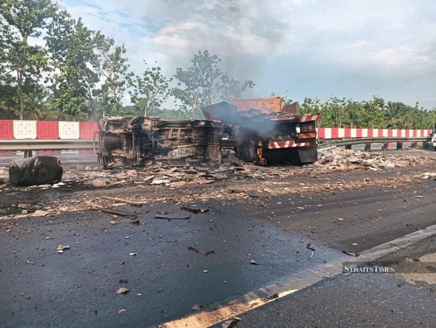 6 வாகனங்கள் மோதிய பயங்கர விபத்து: லாரி ஓட்டுநர் சம்பவ இடத்திலேயே பலி