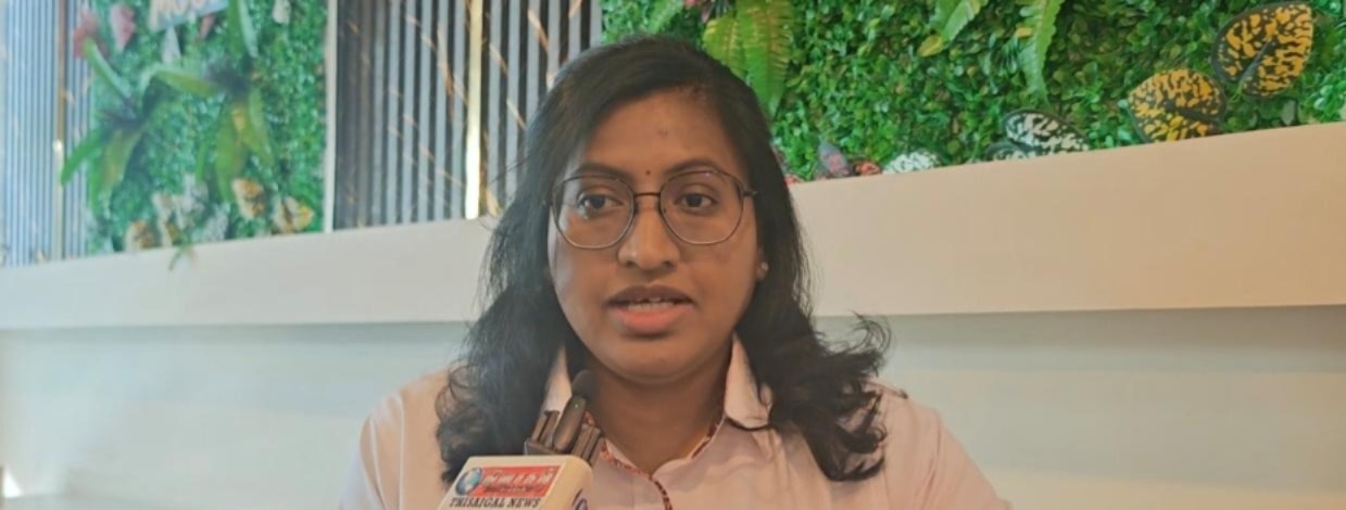 தீபாவளி பலகாரங்களை வெள்ளம் அடித்துச் சென்ற வடு..... ஸ்கூடாய் மக்களின் கண்ணீரைத் துடைப்பாரா வழக்கறிஞர் கார்த்தியாயினி?