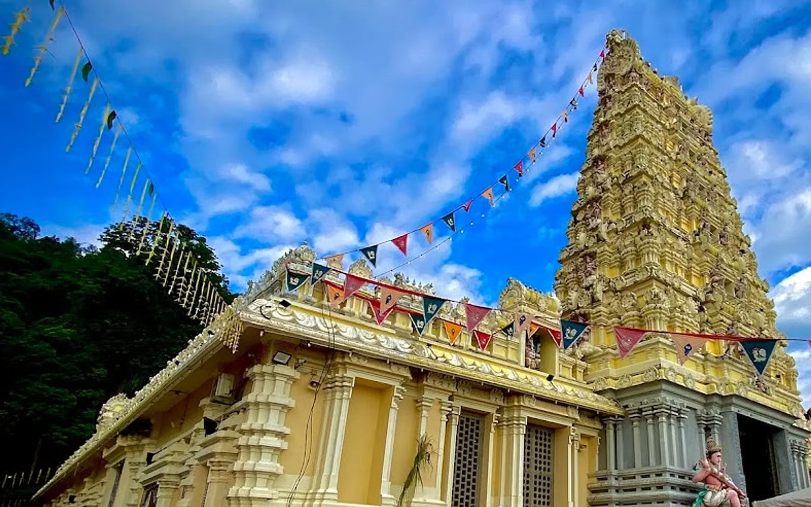 பினாங்கு தண்ணீர்மலை ஆலயத்தில் துர்கை சிலை திருட்டு / 56 வயது பெண்ணை மனநலப் பரிசோதனைக்கு அனுப்ப நீதிமன்றம் உத்தரவு