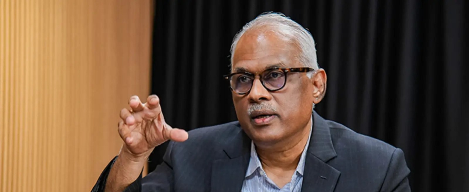 பிரீமியம் ஊதியத் திட்டம்: ஜொகூரைப் பின்பற்ற சார்லஸ் சாண்டியாகோ அழைப்பு