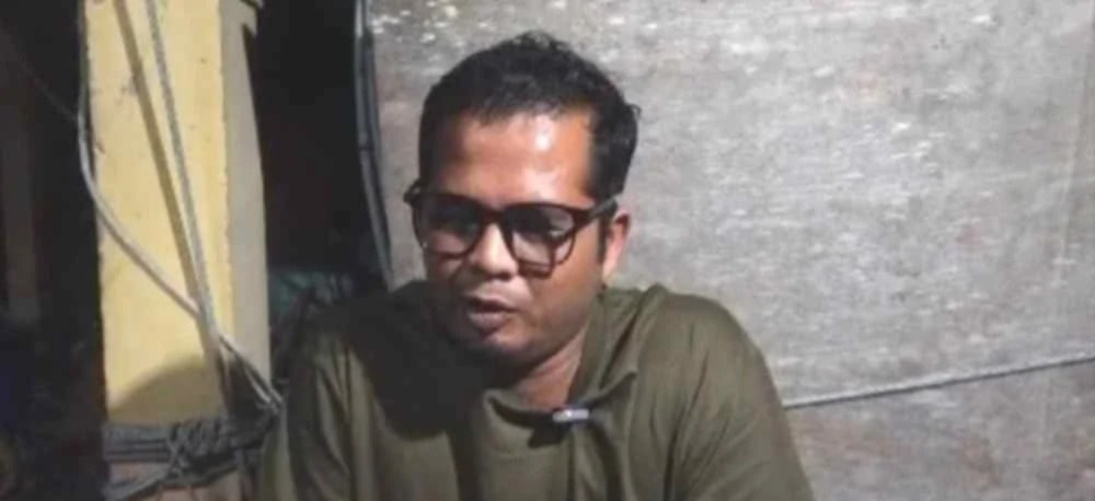 கடலில் படகு கவிழ்ந்து விபத்து: படகு ஊழியர் பரிதாபமாக உயிரிழப்பு
