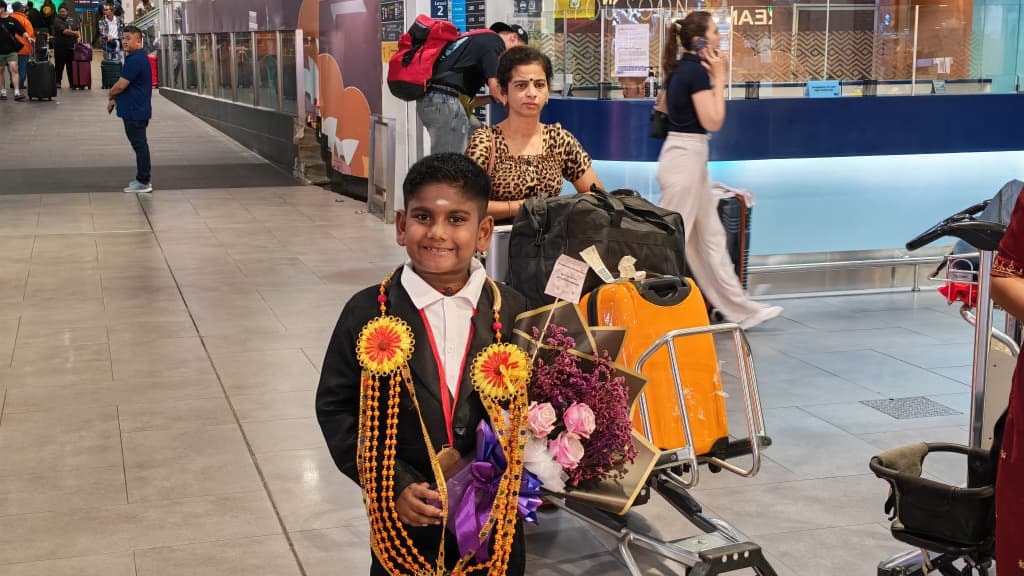 உலகை வியக்க வைத்த மலேசியாவின் 8 வயது கணித ஜீனியஸ்! அபாகஸ் போட்டியில் வரலாற்றுச் சாதனை